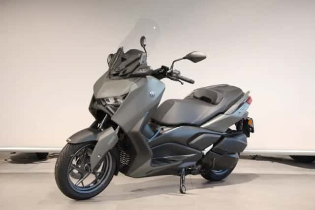 Yamaha X-MAX 300 (2026) thumbnail 4