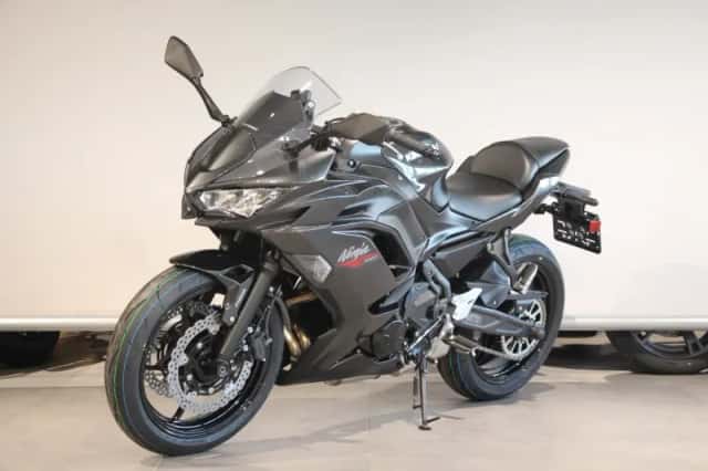 Kawasaki Ninja 650 (2026) thumbnail 3