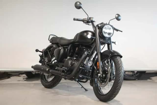 Royal Enfield Classic 350 (2026) thumbnail 2