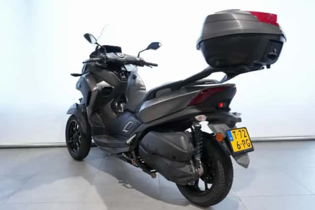 Yamaha Tricity 300 (2021) thumbnail 5