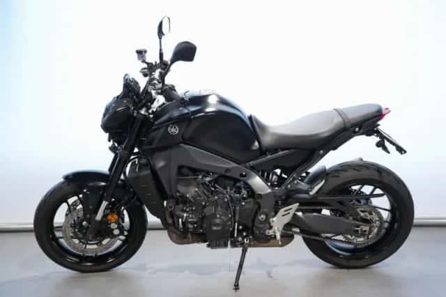 Yamaha MT-09 (2023) thumbnail 4