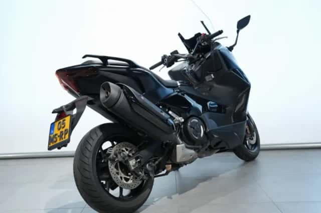 Yamaha Tmax 560 Tech MAX (2023) thumbnail 5