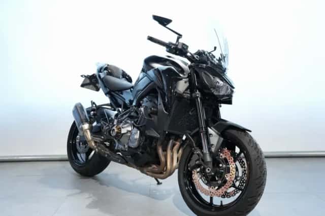 Kawasaki Z900 (2017) thumbnail 2