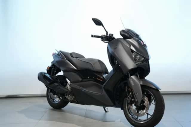 Yamaha Xmax 300 Tech MAX (2026) thumbnail 2