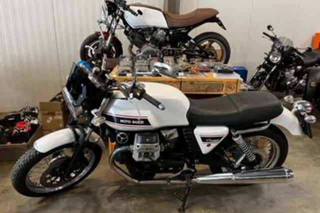 Moto Guzzi V7 (2009) thumbnail 2