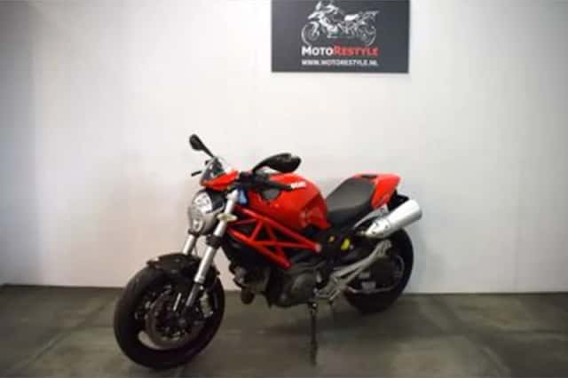 Ducati Monster 696 (2008) thumbnail 1