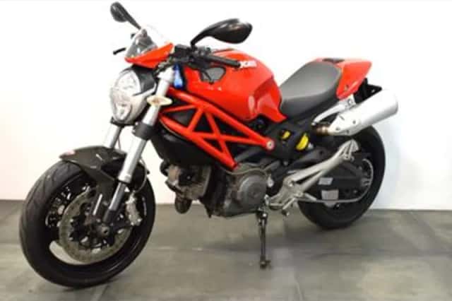 Ducati Monster 696 (2008) thumbnail 2
