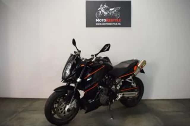 KTM 990 Super Duke (2006) thumbnail 1
