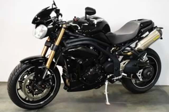 Triumph Speed Triple 1050 94 Editie (2016) thumbnail 2