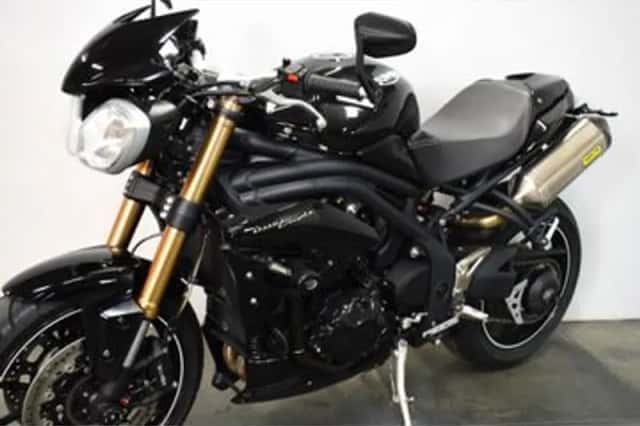 Triumph Speed Triple 1050 94 Editie (2016) thumbnail 3