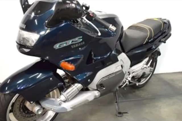 Yamaha GTS1000 (1995) thumbnail 3