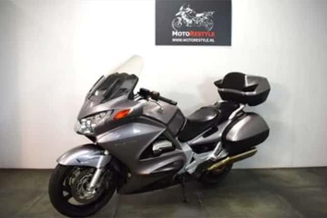 Honda ST 1300 PAN European (2002) thumbnail 1