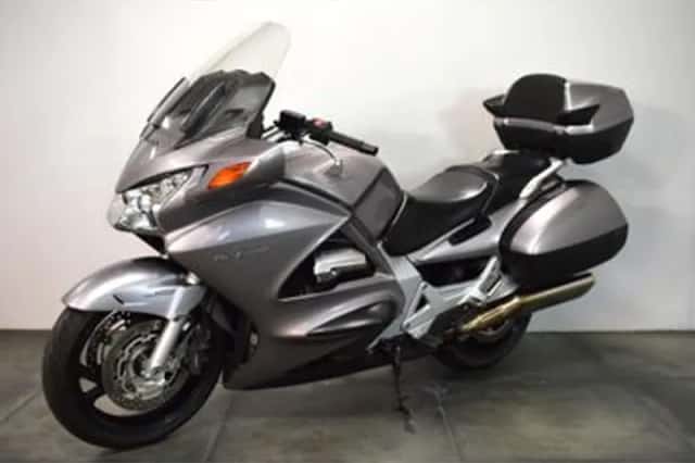 Honda ST 1300 PAN European (2002) thumbnail 2