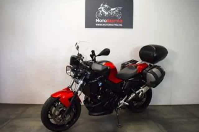 BMW F 800 R (2015) thumbnail 1