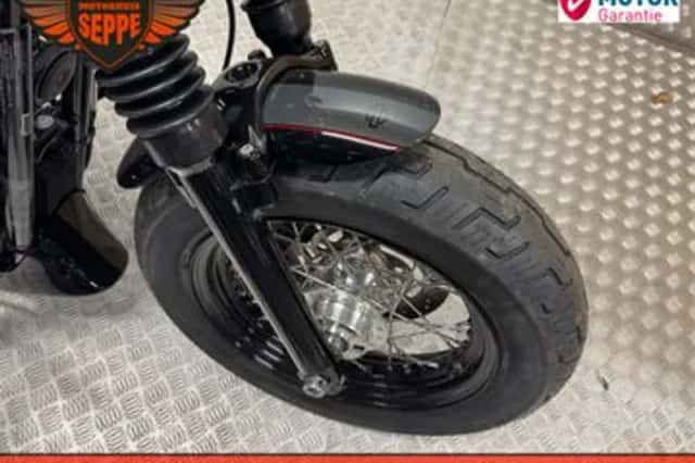 Harley-Davidson Sportster (2013) thumbnail 3