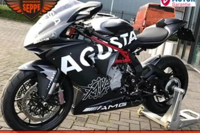 MV Agusta F3 800 (2014) thumbnail 4