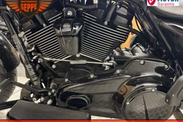 Harley-Davidson Street Glide (2021) thumbnail 5