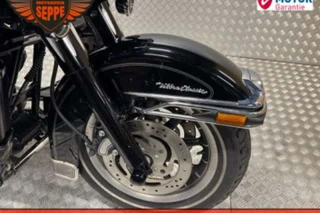 HARLEY-DAVIDSON FLHTCUI ULTRA CLASSIC ELECTRA GLIDE (2005) thumbnail 4