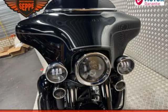 HARLEY-DAVIDSON FLHTCUI ULTRA CLASSIC ELECTRA GLIDE (2005) thumbnail 5
