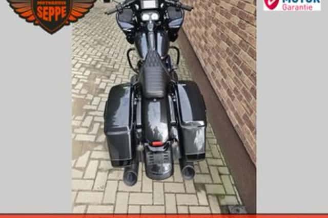 Harley-Davidson Road Glide Special (2017) thumbnail 4
