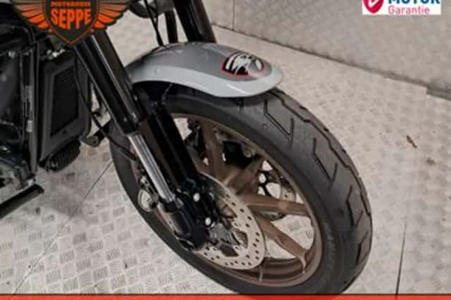 Harley-Davidson Low Rider (2023) thumbnail 3