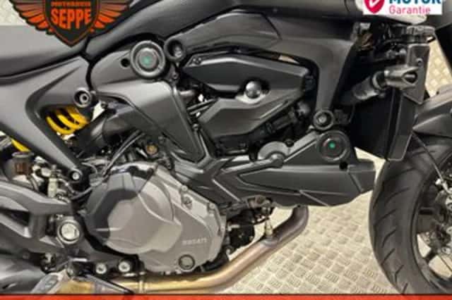 Ducati Monster (2021) thumbnail 3
