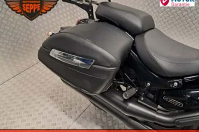 Suzuki Intruder C 1500 BT (2013) thumbnail 6