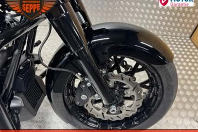 Harley-Davidson Roadking Special 114 (2021) thumbnail 2
