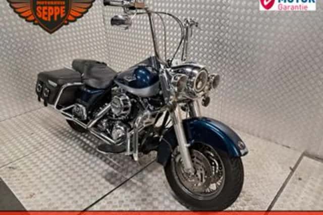 Harley-Davidson Road King Classic (2002) thumbnail 2