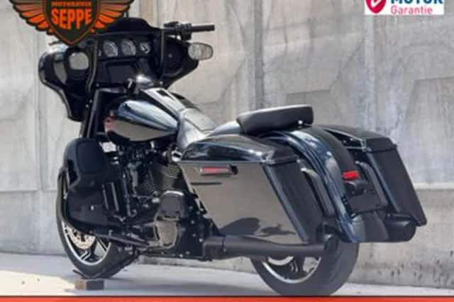 Harley-Davidson Street Glide (2022) thumbnail 4
