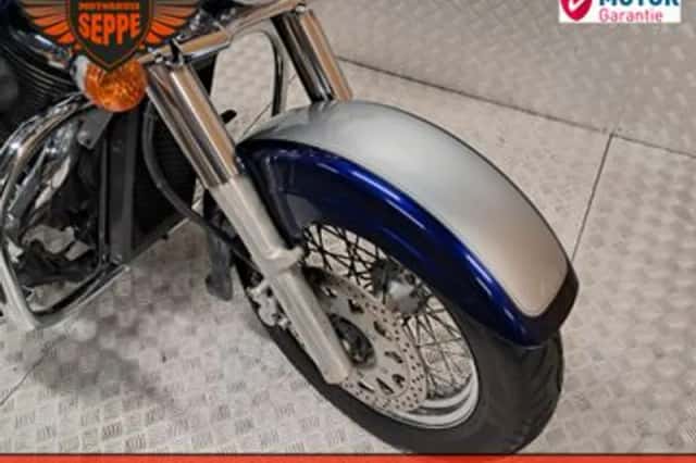 Suzuki Intruder C 800 (2008) thumbnail 3