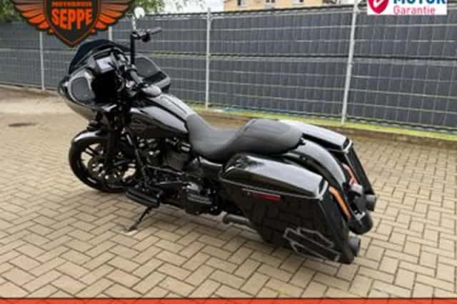 Harley-Davidson Road Glide (2019) thumbnail 5