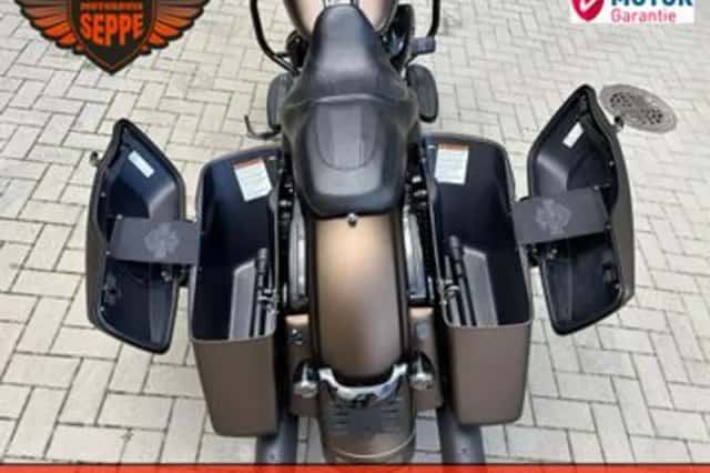 Harley-Davidson Street Glide (2020) thumbnail 5