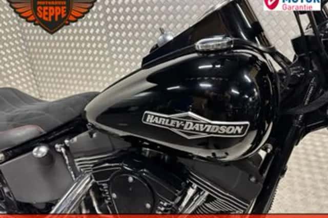 Harley-Davidson Night Train (2006) thumbnail 3