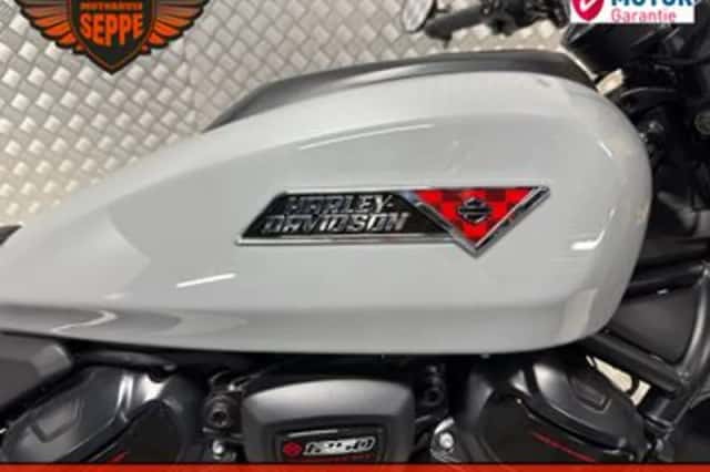 Harley-Davidson Sportster (2026) thumbnail 3