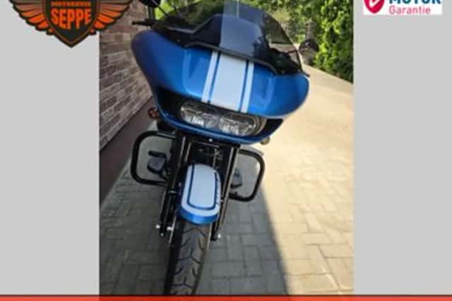 Harley-Davidson Road Glide (2023) thumbnail 3