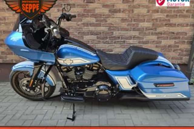 Harley-Davidson Road Glide (2023) thumbnail 5