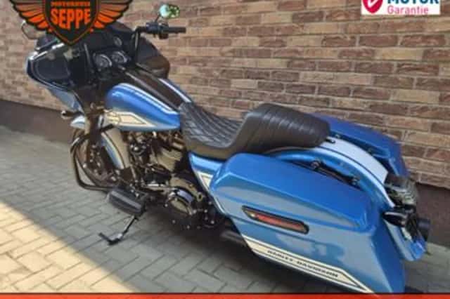 Harley-Davidson Road Glide (2023) thumbnail 6