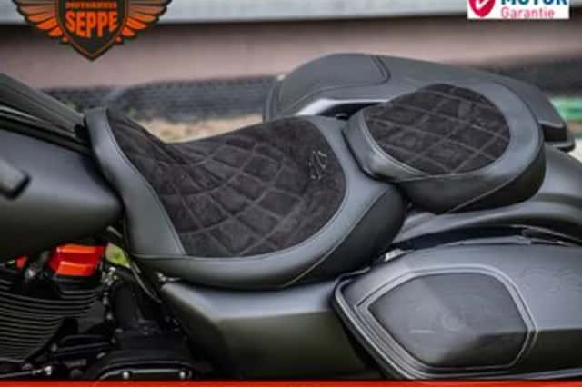 Harley-Davidson Street Glide 117 (2018) thumbnail 3