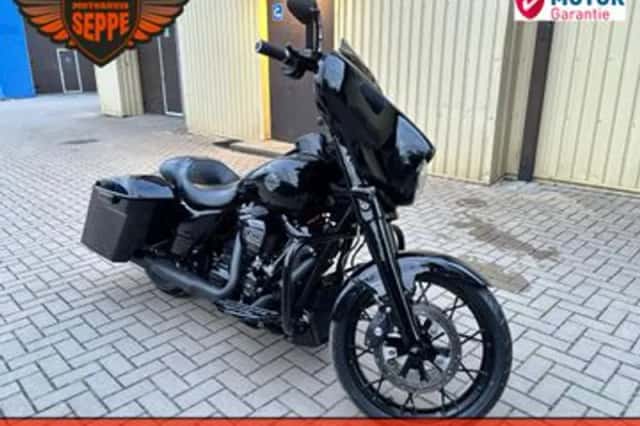 Harley-Davidson Street Glide Special (2020) thumbnail 1