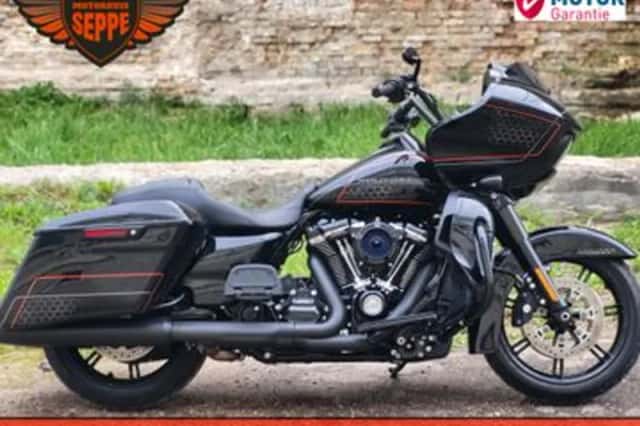 Harley-Davidson Road Glide Limited (2021) thumbnail 1