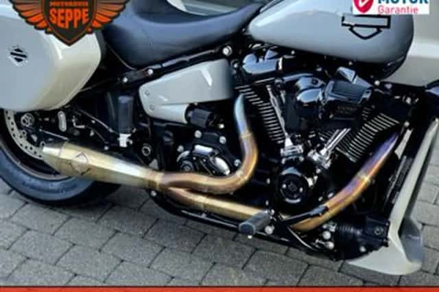 Harley-Davidson LOW Rider ST (2022) thumbnail 2
