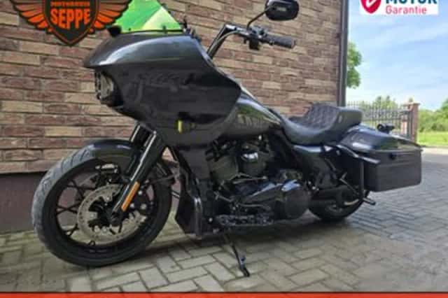 Harley-Davidson Road Glide 131 (2022) thumbnail 2