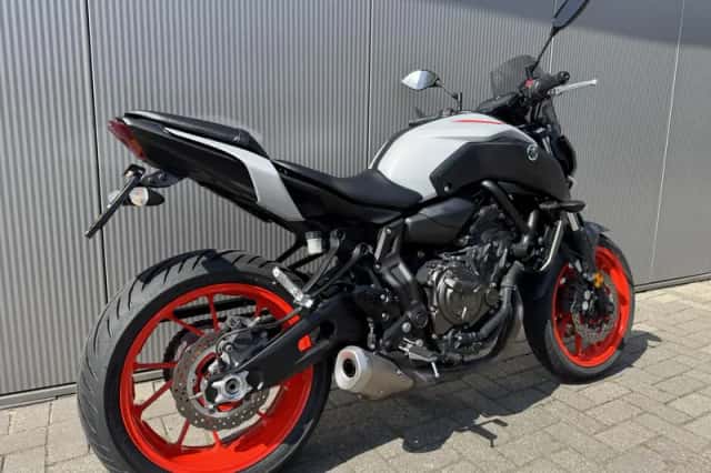 Yamaha MT-07 (2021) thumbnail 3