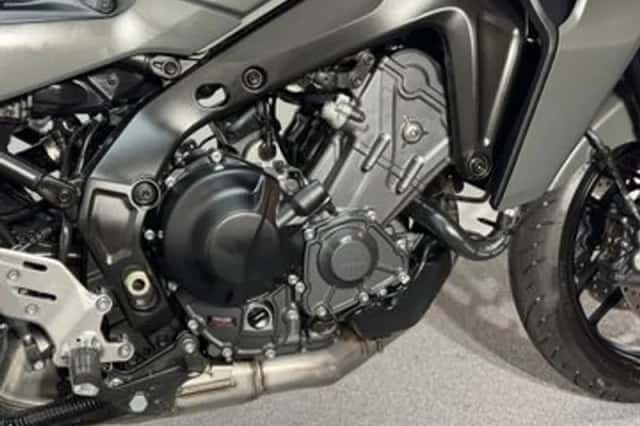 YAMAHA TRACER 9 (2023) thumbnail 2