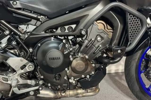YAMAHA TRACER 900 ABS (2018) thumbnail 2