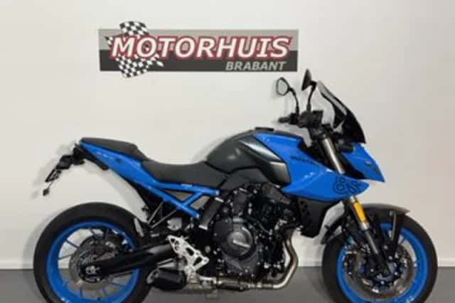 Suzuki GSX-8S (2023) thumbnail 1