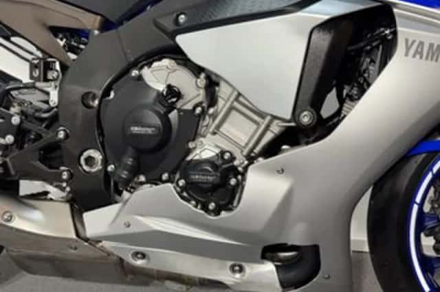 Yamaha YZF-R1 (2016) thumbnail 2