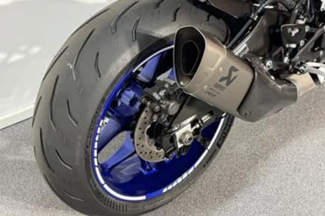 Yamaha YZF-R1 (2016) thumbnail 6