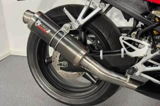 Honda CBR600F (2001) thumbnail 3